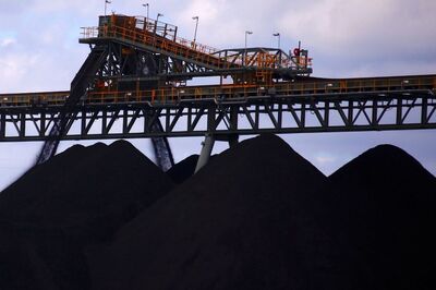 China Halts Import of Australian Coal Amid Frayed Relations: Report