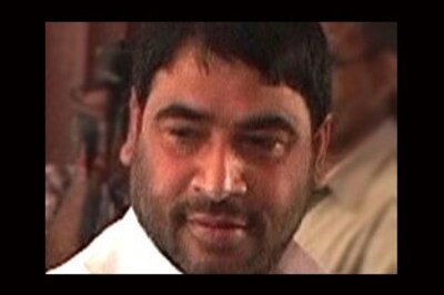 Cong grabs Sadhu, gets 26 seats in Bihar | Watch