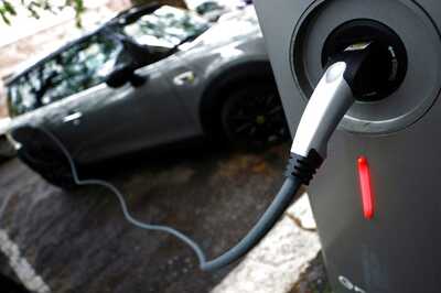 Planning to Buy an EV? Here's How to Calculate an Electric Vehicle's Charge Costs