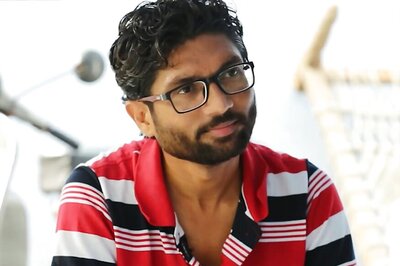 Dalit Leader Jignesh Mevani to Fight Gujarat Polls as Independent; Congress Shifts Its Candidate