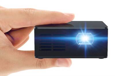 Portronics Launches “Progenie” a Multimedia Portable LED Projector