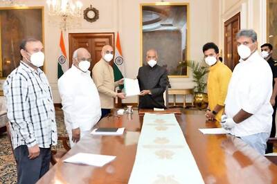 TDP Delegation Meets President Kovind, Seeks His Intervention to Restore Rule of Law in AP