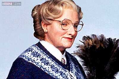 Actor Robin Williams cremated privately, ashes scattered in San Francisco bay