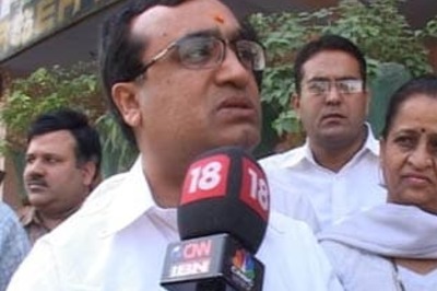 Cong slams Maken's no-caste-in-census stand