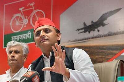 'Ban Him for 72 Years': Akhilesh Hits Out at PM Modi for Claiming He's in Touch With '40 TMC MLAs'