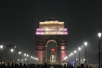 Winter's Here: IMD Says North India to Get Colder in Next 3 Days; Delhi's Air Quality Improves Slightly After Rain