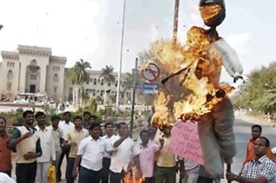 AP minister asks Deccan Chargers to boycott IPL