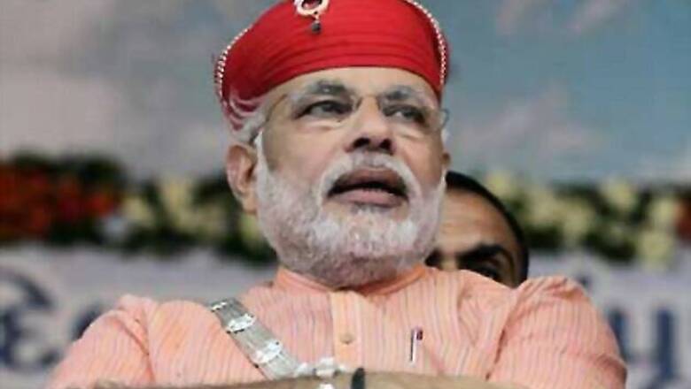 Modi takes a jibe at Gandhi family, says India has a 'RSVP' model