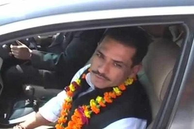 Robert Vadra back in the news for the wrong reason