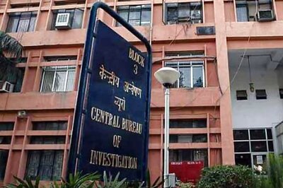 30 Kg Gold Missing from IGI Customs Vault, CBI Arrests Senior Official
