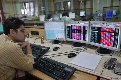 Banks' stocks slump on bourses