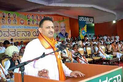 After Constitution Controversy, Anantkumar Hegde Courts Kannada Row