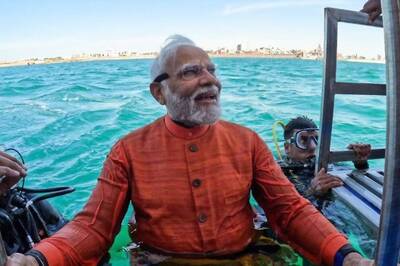 'May Shri Krishna Bless Us All': PM Modi Goes Underwater in Gujarat for 'Deep Sea Dwarka Darshan'