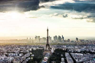 Eiffel Tower to Celebrate 300 Million Visitors