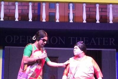 Sunil Grover's Insanely Hilarious Delhi Gig Leaves Audience In Splits, Watch Videos