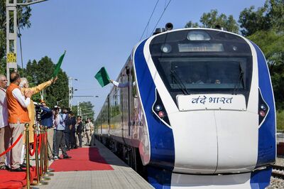 This April 8, India to Get 2 New Vande Bharat Trains Between Secunderabad-Tirupati, Chennai-Coimbatore