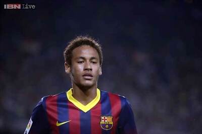 Barcelona using Neymar on wrong side: Scolari