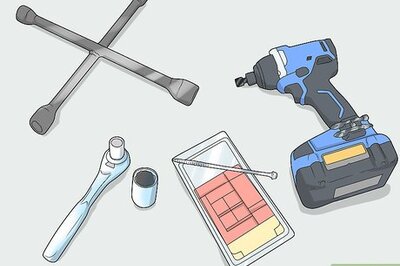 How to Remove Lug Nuts and Tires