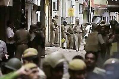 Terror suspects killed in Delhi encounter buried