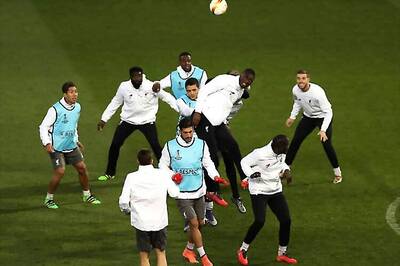 EPL: Manchester United manager Van Gaal says derby against Manchester City a must-win