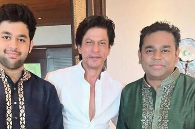Shah Rukh Khan Poses With AR Rahman In Viral Pic From Nayanthara and Vignesh Shivan's Wedding; Check Here