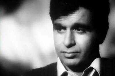 Veteran actor Dilip Kumar is admitted to Lilavati Hospital