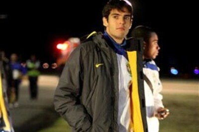 Kaka celebrates Real Madrid’s bid to sign Ronaldo