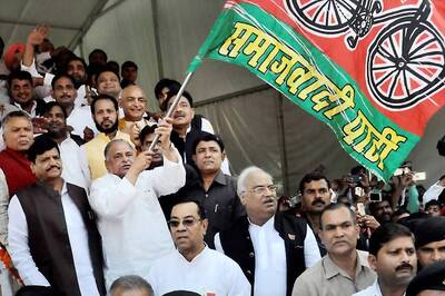 Mulayam Singh Yadav Formally Launches SP Poll Campaign