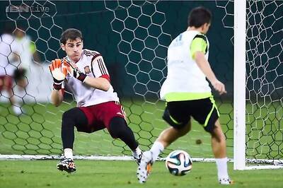 FIFA World Cup 2014: Netherlands will rely on their seasoned triangle, says Iker Casillas