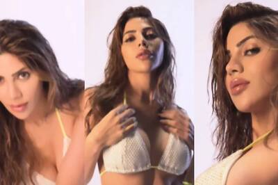 Hot! Nikki Tamboli Raises Temperatures in a Sizzling Bikini, Drops a Sexy Video; Watch