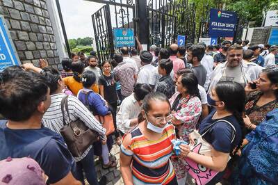 NEET SS Counselling 2022: Resident Doctors Urge MCC to Conduct Special Mop-up Round For 900 Vacant Seats