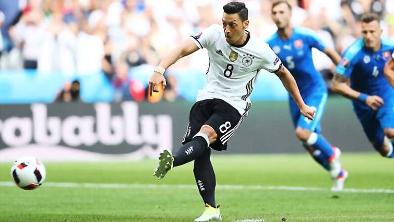Turkey Hails 'Goal Against Fascist Virus' After Ozil Quits Germany Side