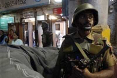 Lawyer offers to defend Kasab; Sena sacks his office