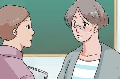 How to Become a Teacher's Aid
