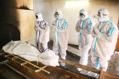 7 Deaths in a Day at Maha Hospital Spark Anger; Relatives Allege Oxygen Supply, Medical Negligence