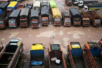 SIAM Says Nationwide Strike by Truckers Impacting Production and Sales of Vehicles