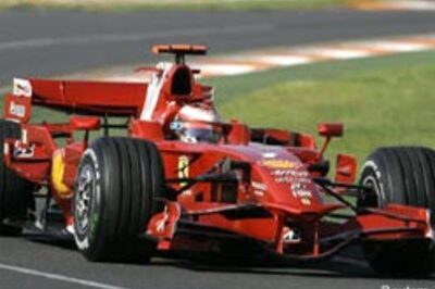 Raikkonen, Hamilton renew rivalry in Melbourne