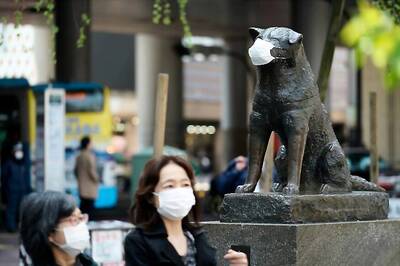 Japan Mayor Under Fire for 'Women Dawdle at Shops' Remark Amid Coronavirus Crisis