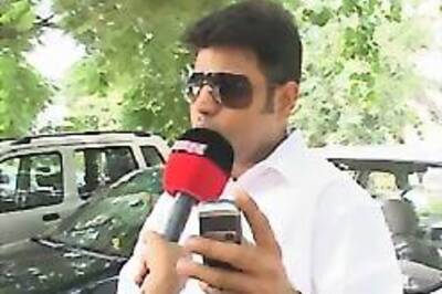 Murdered profesor's son moves SC