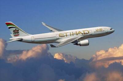 Etihad Airways Becomes 1st Major Airline to Operate Plastic-free Flight