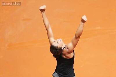 Sara Errani thrills home crowd by reaching Rome final
