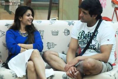 Bigg Boss 7: Tanishaa is using Armaan to win the show, says Sangram