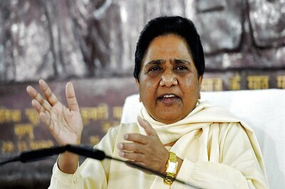 Mayawati’s BSP Opens New Front Against Gehlot, Asks HC to Disqualify 6 MLAs Who Merged With Congress