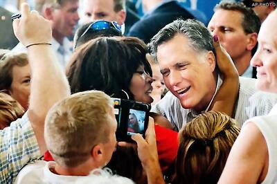 Romney criticises Obama on jobs, defence cuts