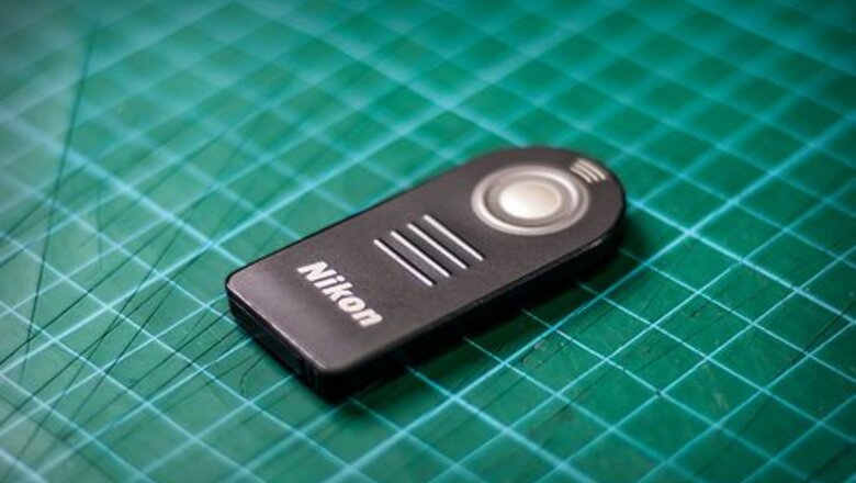How to Use a Remote With Your Nikon D70