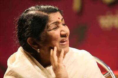 Lata Mangeshkar quashes death rumours