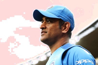 WATCH: Pinch-to-zoom Style Artistic Tribute to MS Dhoni Goes Viral