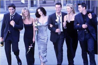 Amid Friends Reunion Rumours, Matthew 'Chandler' Perry Sparks Fan Frenzy with Cryptic Twitter Post