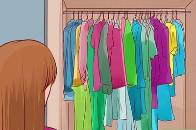 How to Dress Like Amelia Earhart