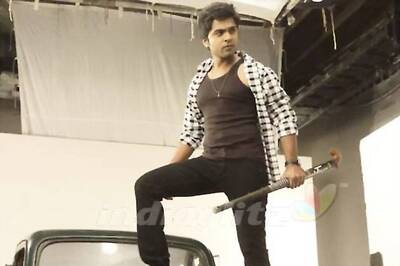 Simbu can't stop praising director Vijay Chander